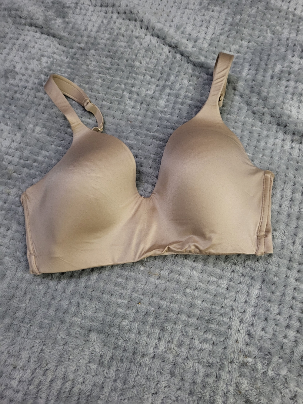 Nwot Natori Nude‎ Beige Wireless Bra 34D